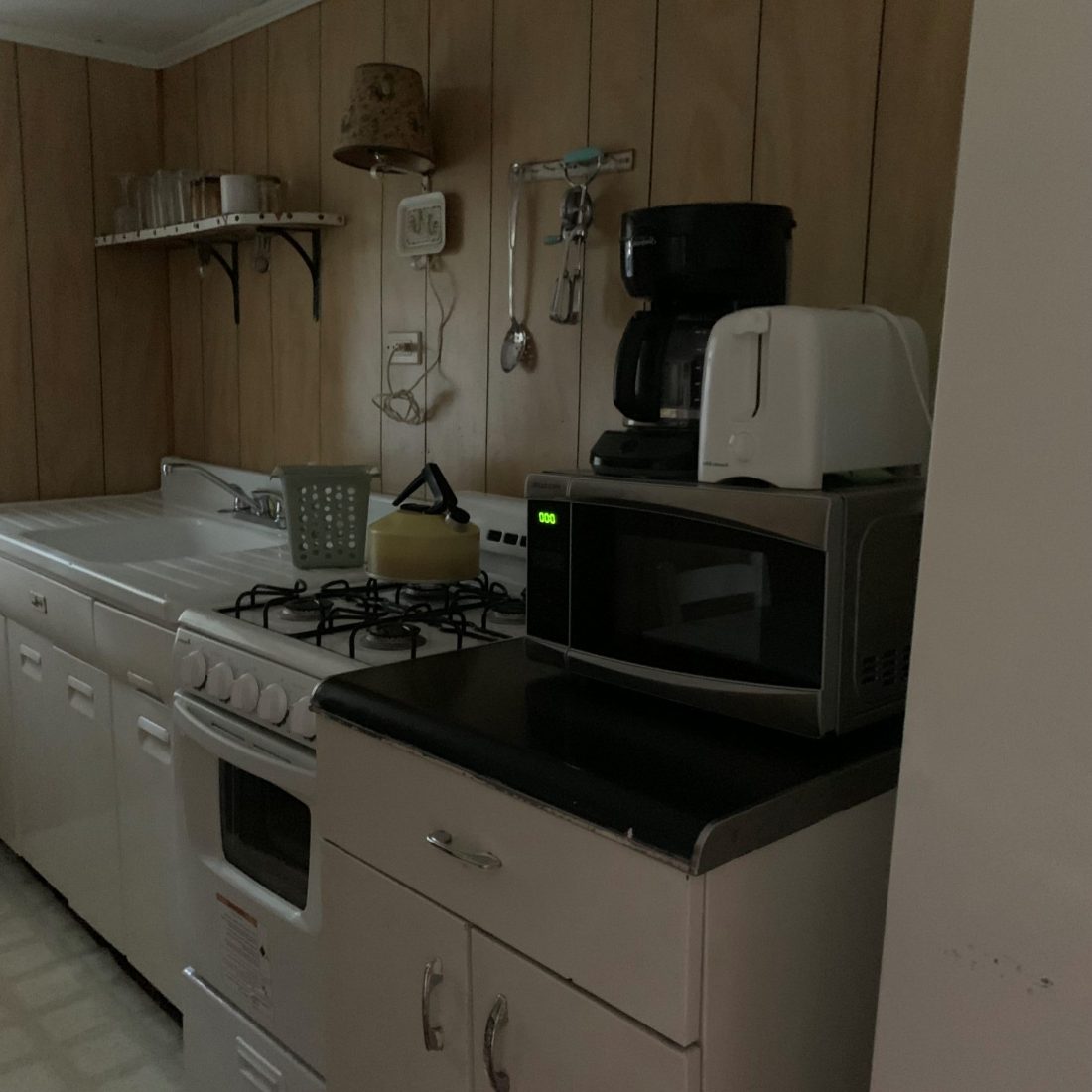 Red Cottage Lake St. Catherine Cottages